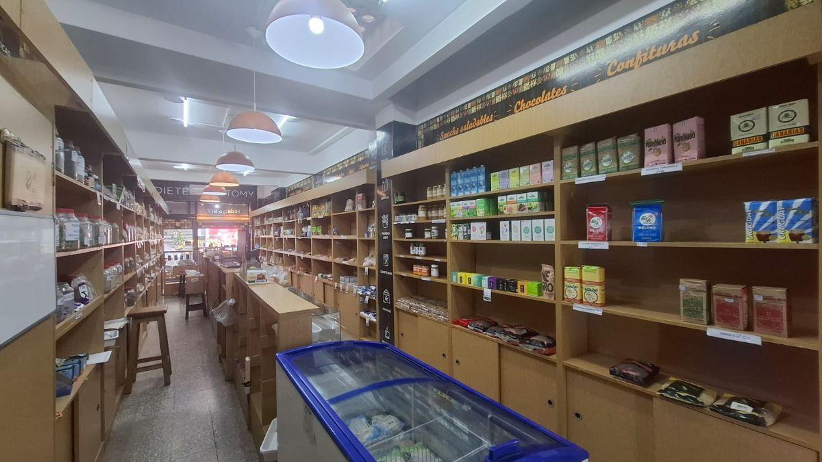 Foto de LOCAL COMERCIAL APTO DIVERSOS RUBROS DEPOSITO PATIO MUY BUEN ESTADO, imagen 4