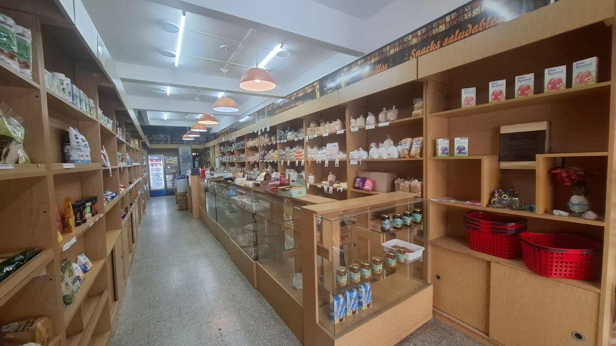 Foto de LOCAL COMERCIAL APTO DIVERSOS RUBROS DEPOSITO PATIO MUY BUEN ESTADO, imagen 3