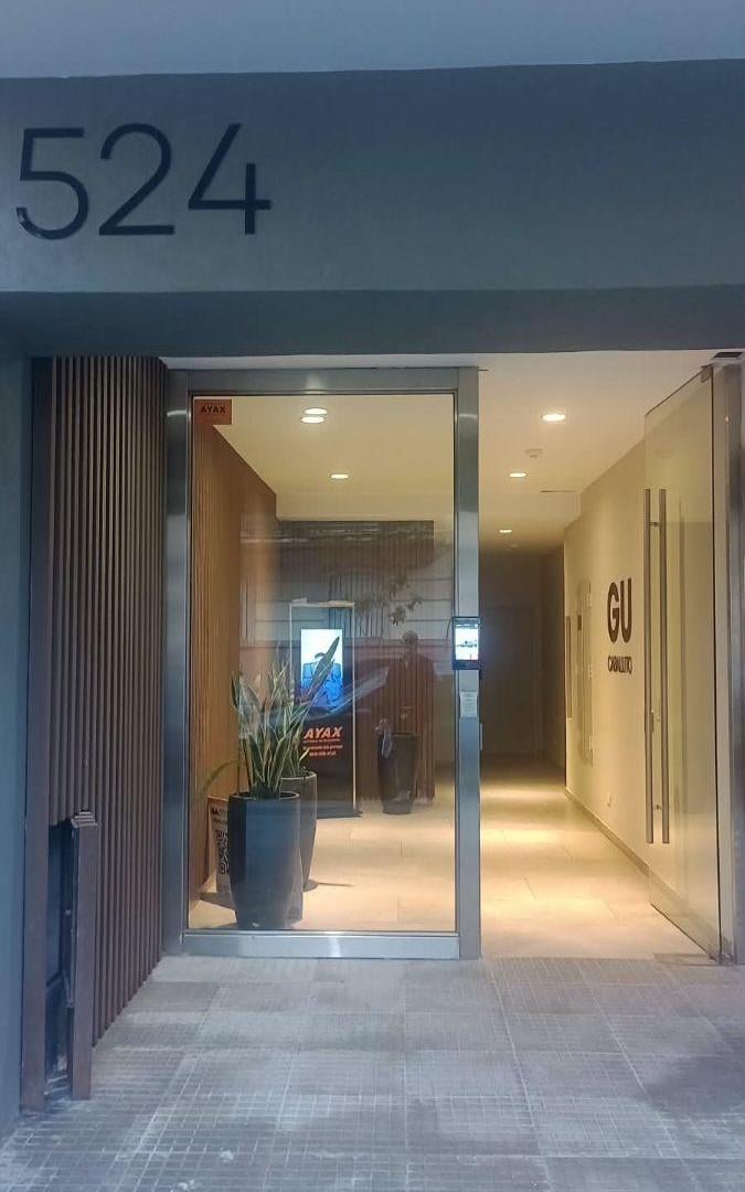 Foto de MONOAMBIENTE MODERNO LUMINOSO A ESTRENAR CON VIGILANCIA Y APTO, imagen 2