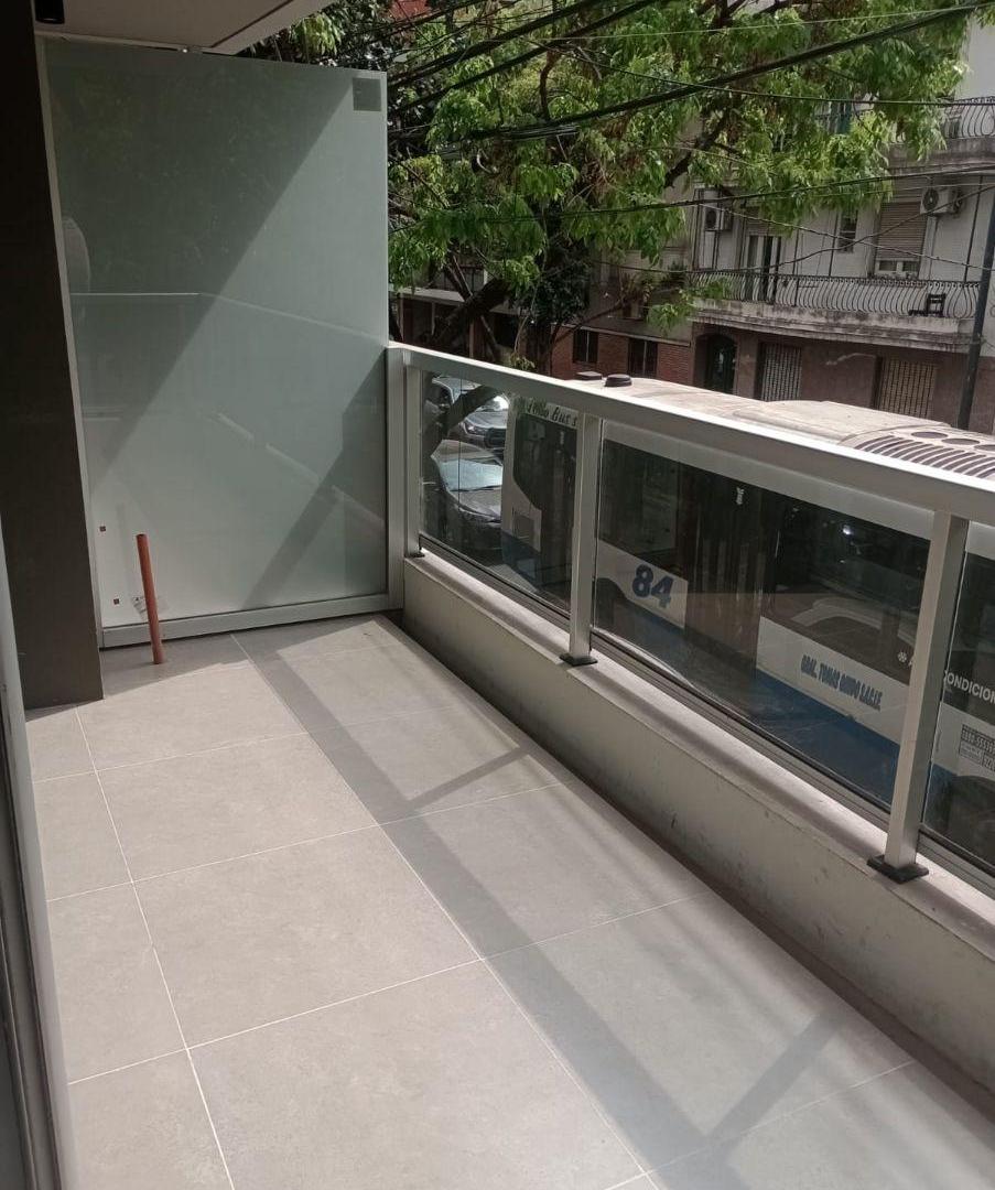 Foto de MONOAMBIENTE MODERNO LUMINOSO A ESTRENAR CON VIGILANCIA Y APTO, imagen 4