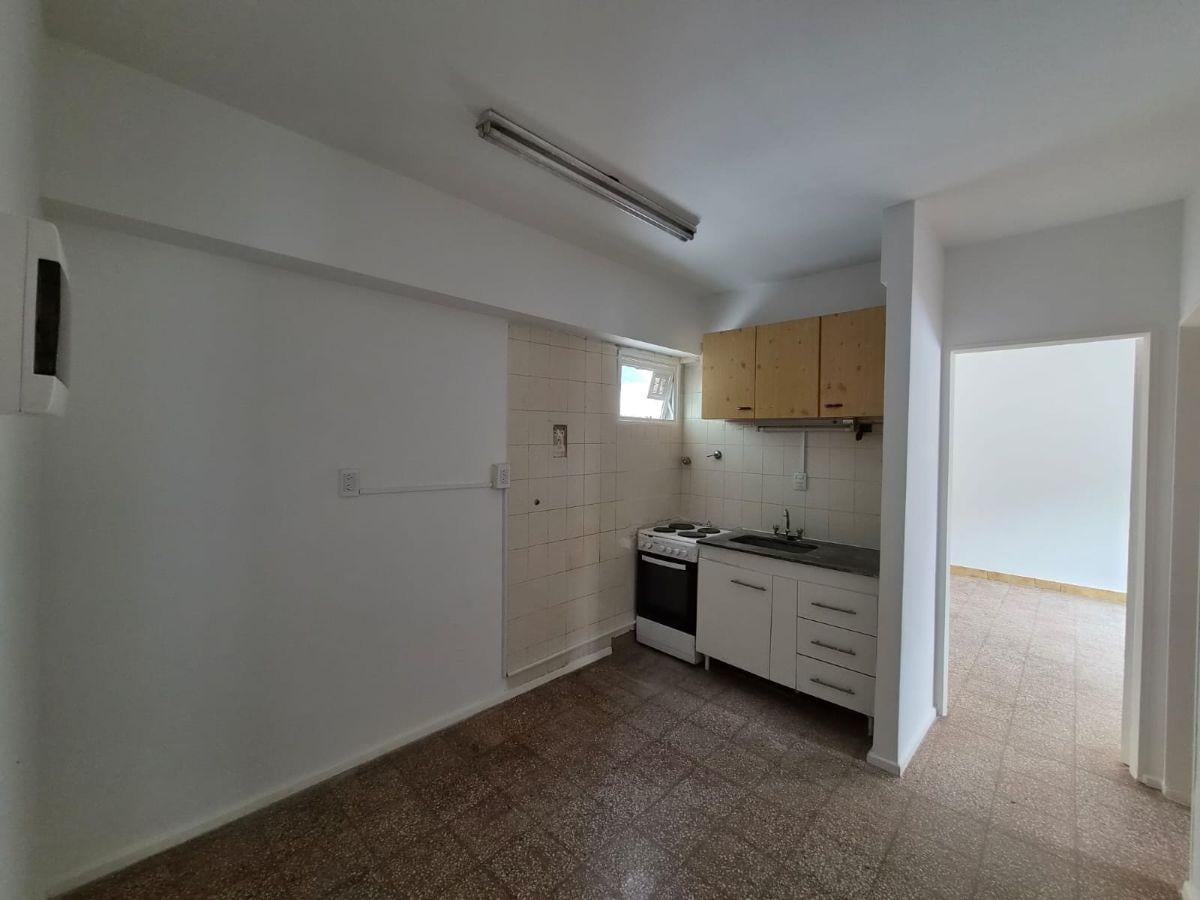Foto de 2 AMB LATERAL COCINA INTEGRADA LUMINOSO EXPENSAS INCLUIDAS FRANKLIN 762, imagen 4
