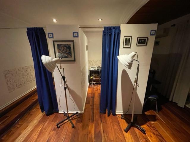 IMPORTANTE CHALET DE EXCELENTE UBICACION EN MONTE GRANDE. IDEAL DESARROLLISTAS