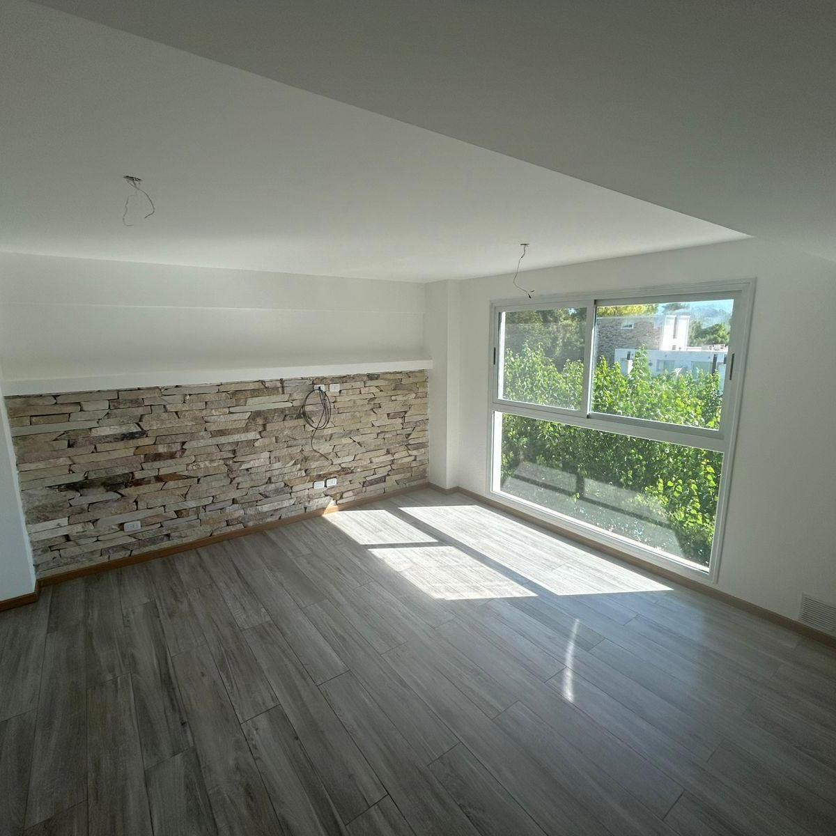 HERMOSO DUPLEX DOS AMBIENTES EN VENTA EN MAIN PARK