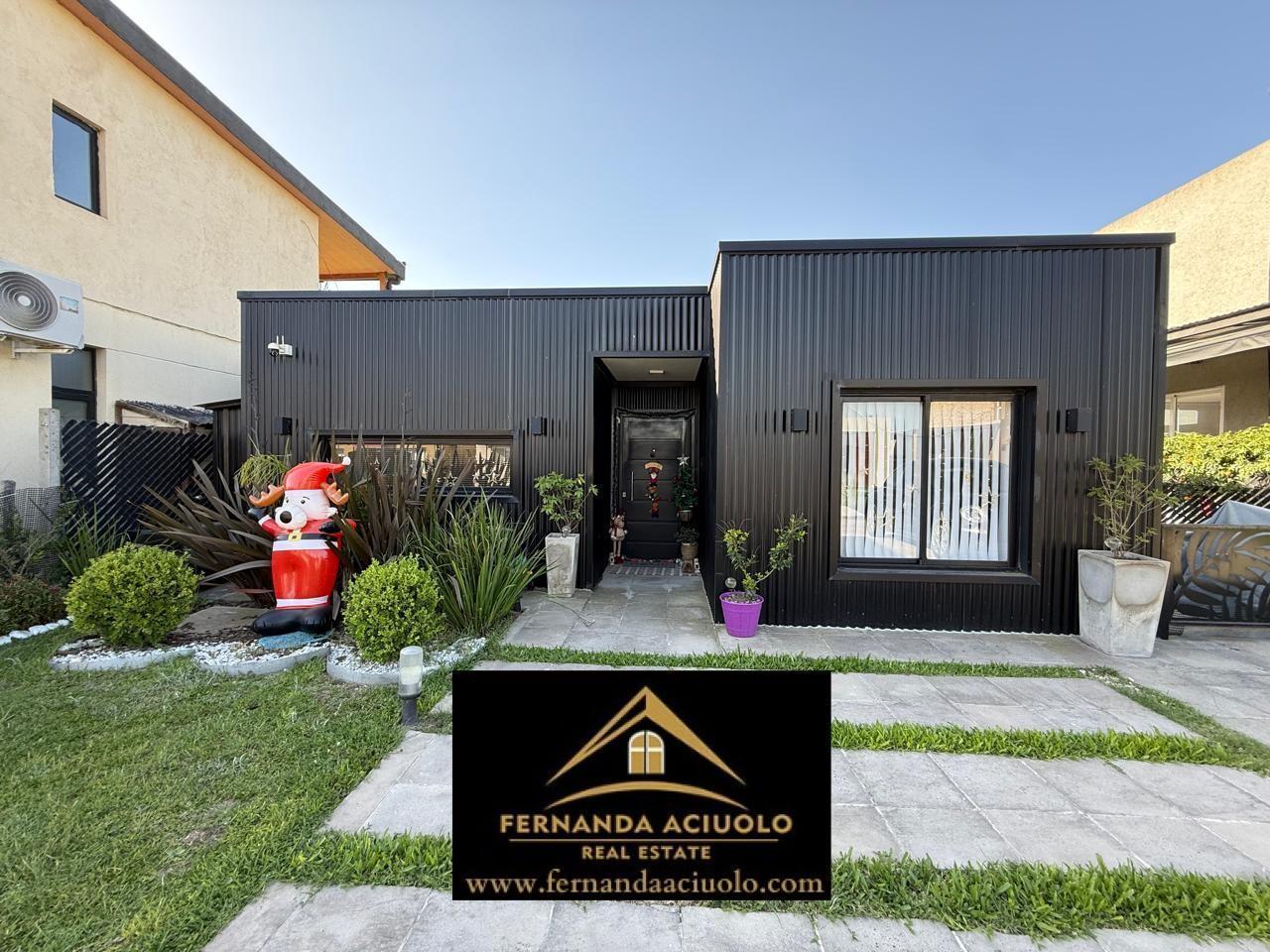MUY LINDA CASA EN VENTA EN BARRIO LAGUNA AZUL