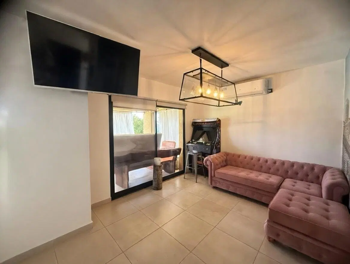 HERMOSA CASA EN VENTA EN BARRIO PRIVADO LAGUNA AZUL 4