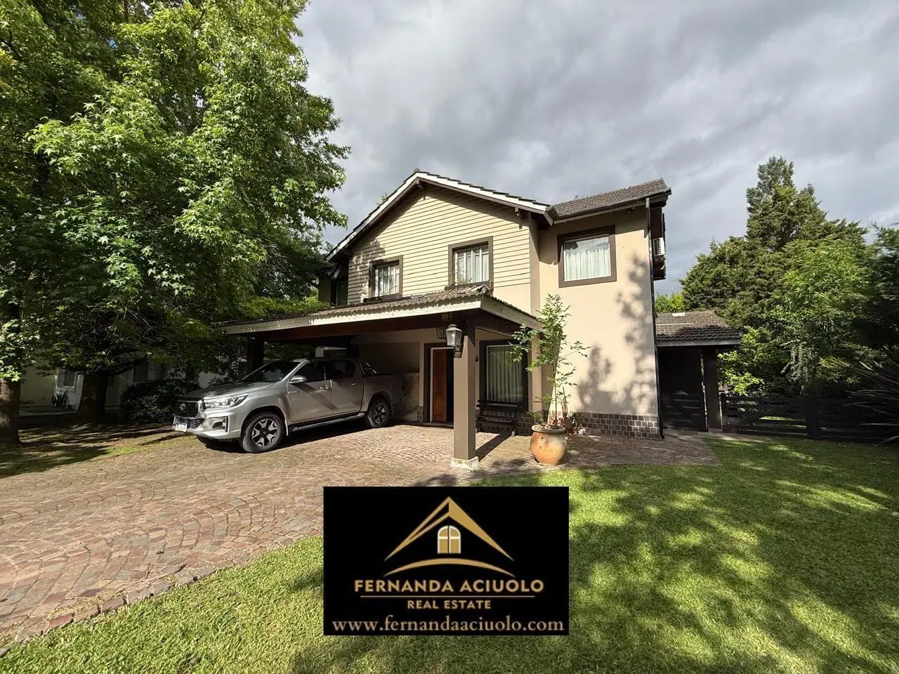 CHALET ESTILO CLASICO EN VENTA EN SAINT THOMAS NORTE 5