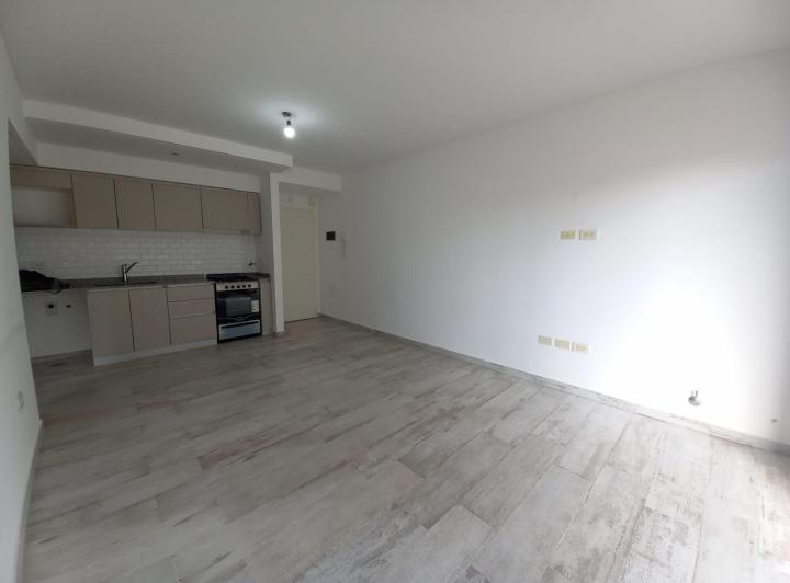 Departamento 2 ambientes con cochera - Villa Ballester 4