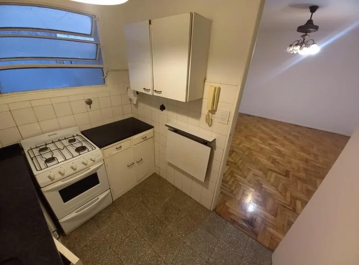 Departamento dos ambientes con patio en alquiler - Colegiales 4