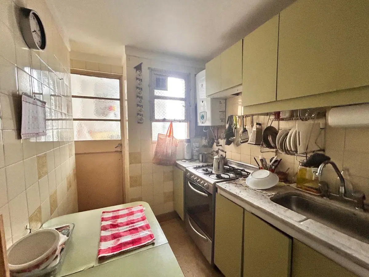 Venta Departamento 3 ambientes con balcon al contrafrente / Excelente ubicación Villa Luro 2