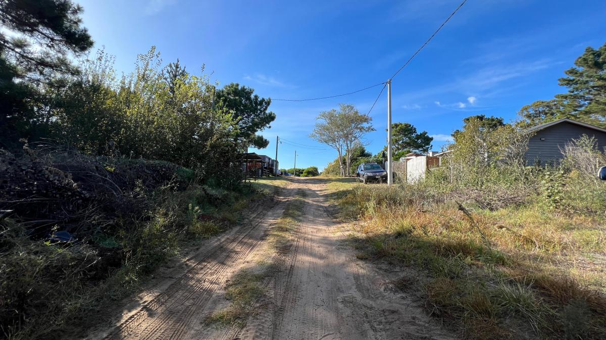 Lote en Las Gaviotas a 8 Cuadras del Mar 675 m² 1