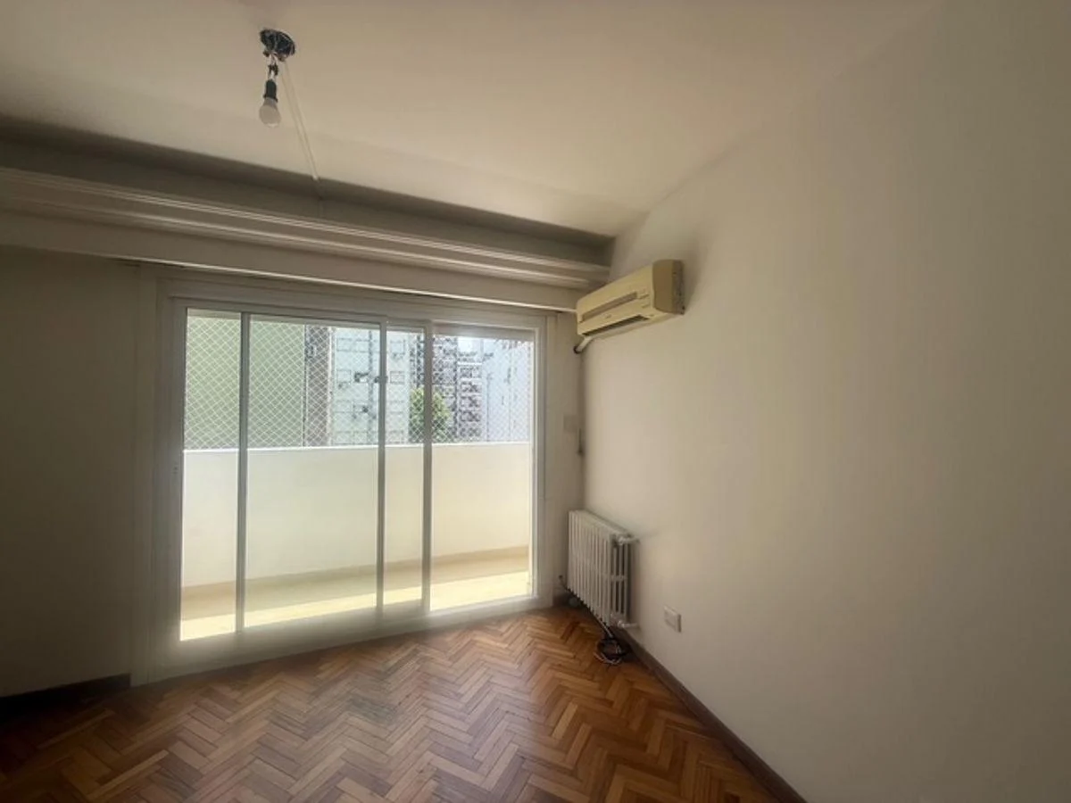 Foto de Departamento con balcón muy luminoso 114 m² con 2 dormitorios y, imagen 2
