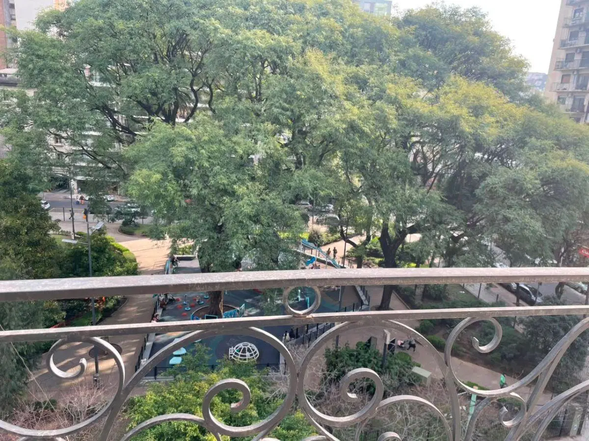 Salguero y Cervinio con espectacular vista a la plaza. REciclado a nuevo! 5