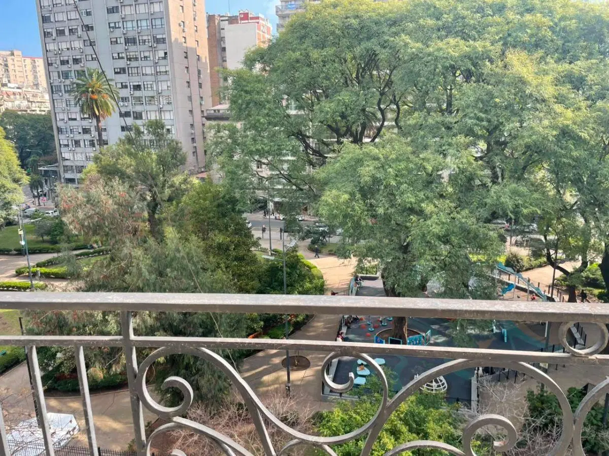 Salguero y Cervinio con espectacular vista a la plaza. REciclado a nuevo! 2
