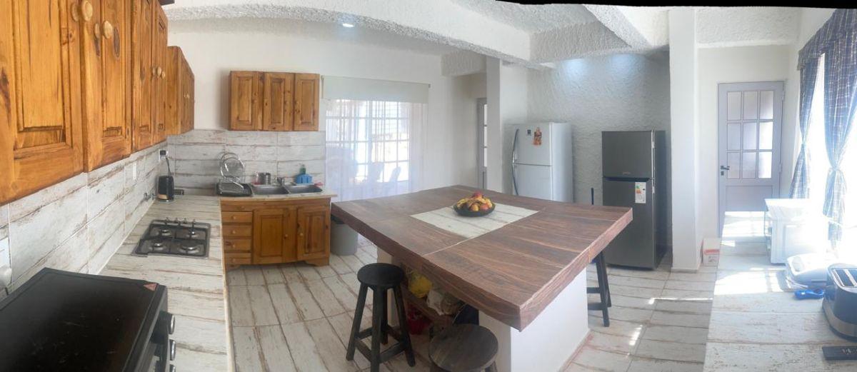 Foto de Oportunidad única! Imponente casa en Estación del Carmen 5 Suites 7, imagen 3