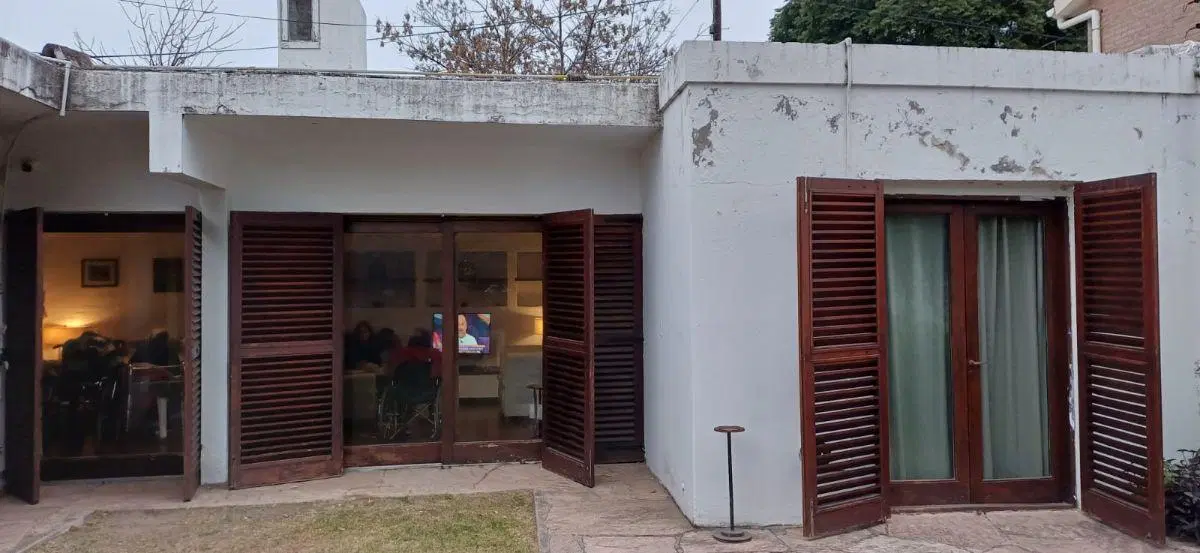 CASA ESQUINA EN TABLADA PARK A MTS DE NUÑEZ Y SPILIMBERGO 3