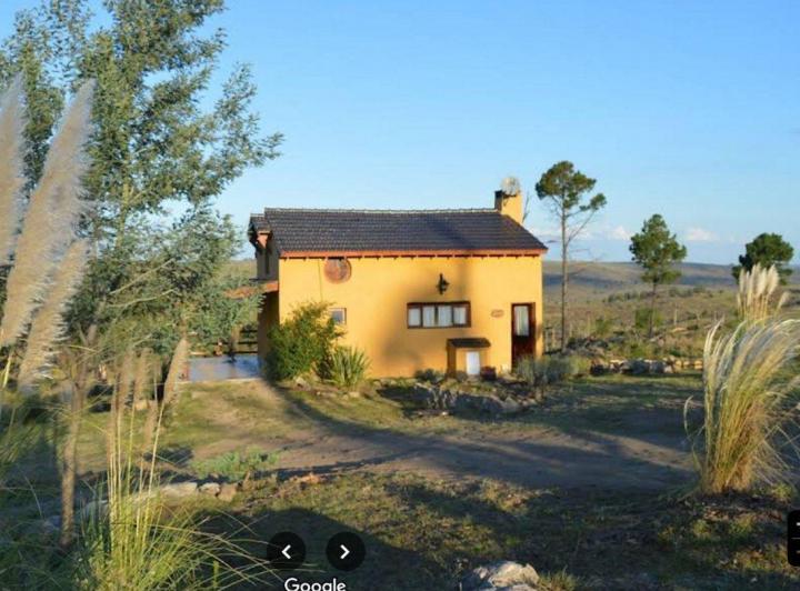 SE VENDE COMPLEJO DE 5 CABAÑAS CON PILETA 1 HECTAR 2