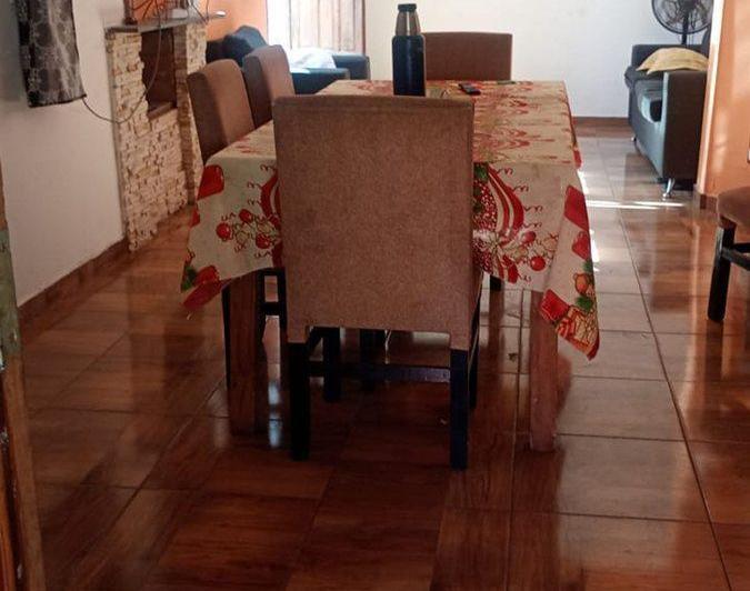 VENDE CASA CON PILETA EN UNQUILLO 3