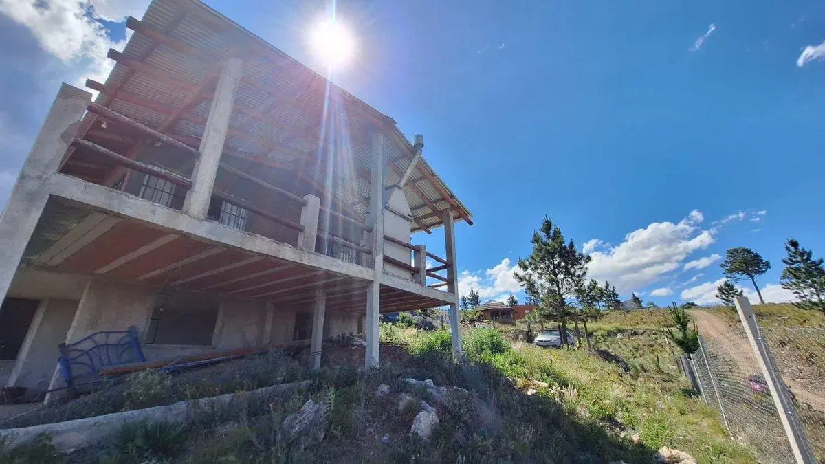 CASA EN VENTA POTRERO DE GARAY, GRAN OPORTUNIDAD! 3