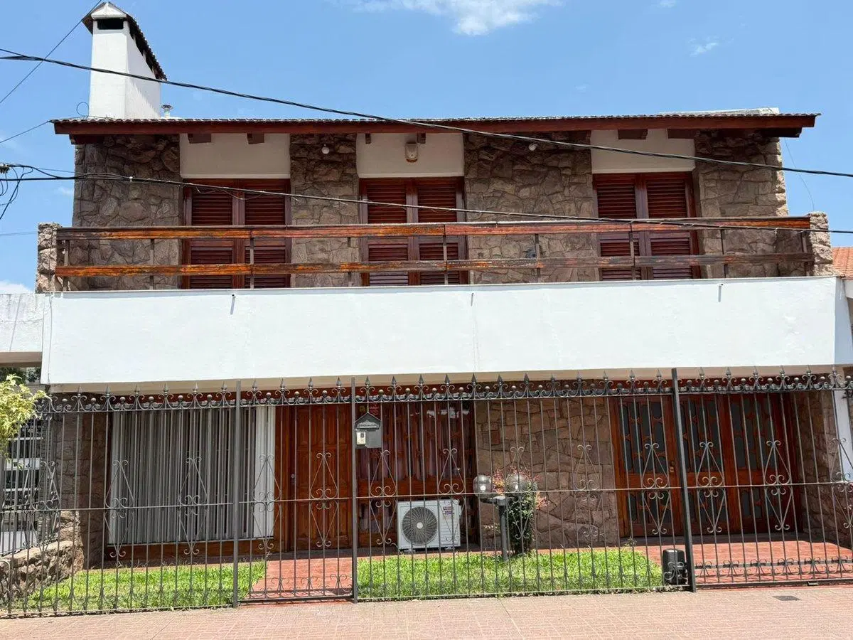 VENTA CASA 3 DORMITORIOS B° MAIPÚ 1ª SECCIÓN 3