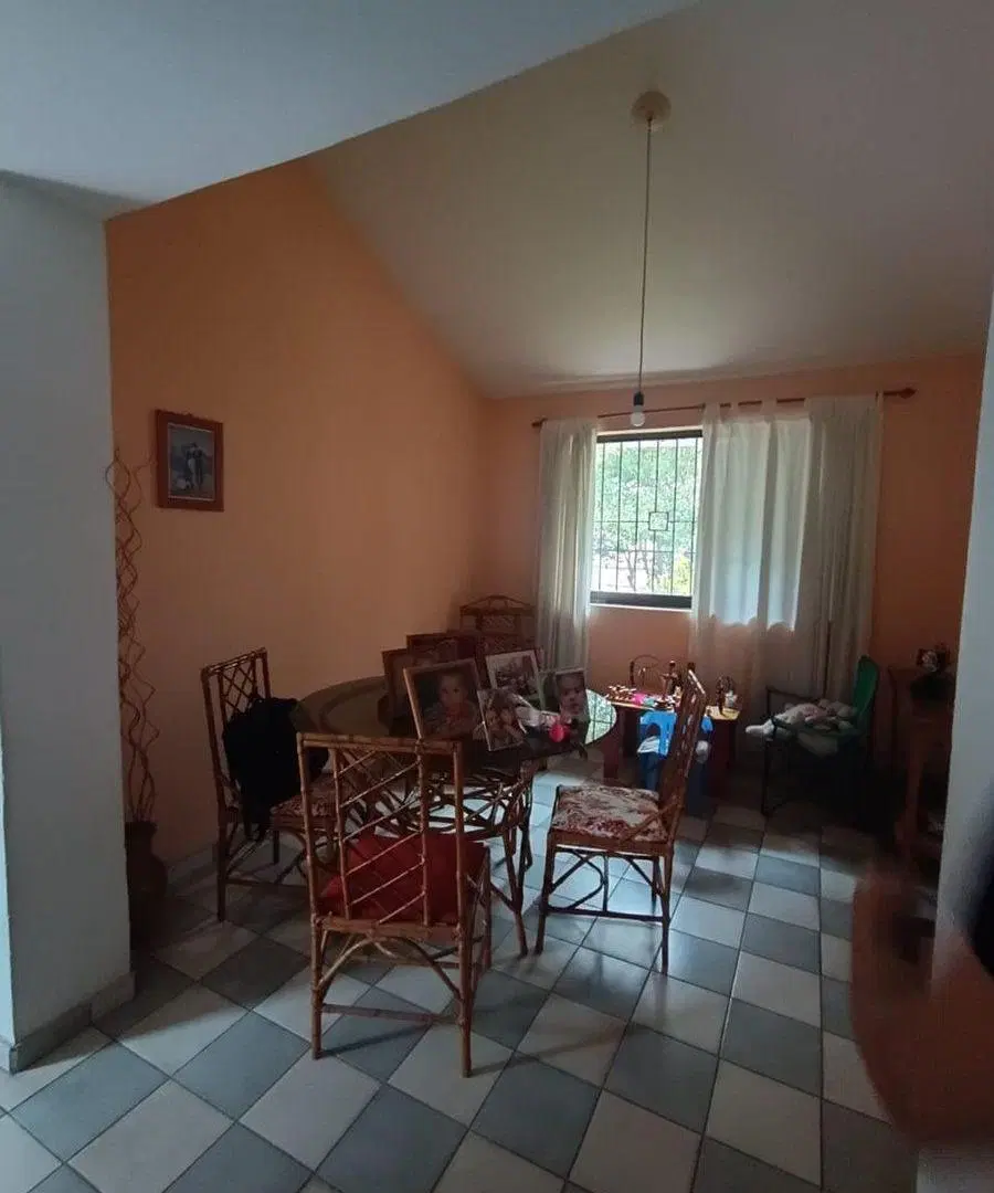 VENTA Casa 3 dormitorios - Zona Ruta 20 5