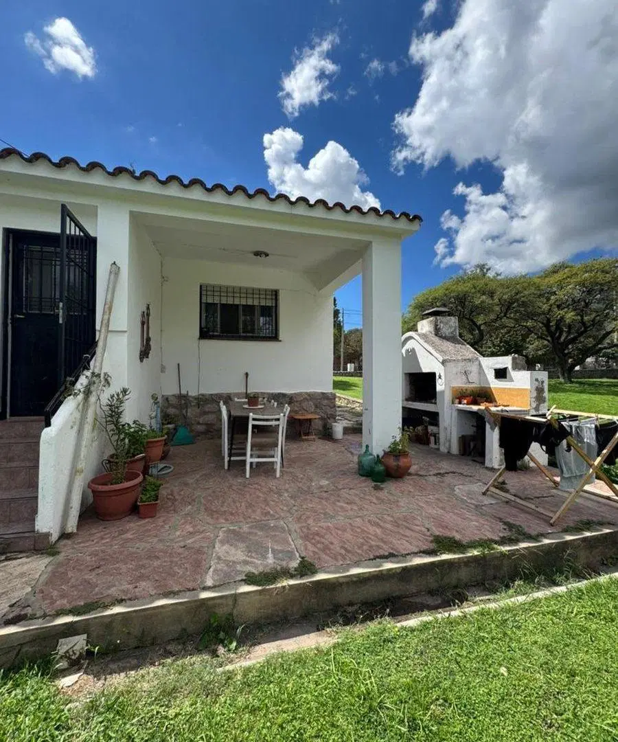 VENTA DE CASA + LOTE - CAPILLA DEL MONTE 5