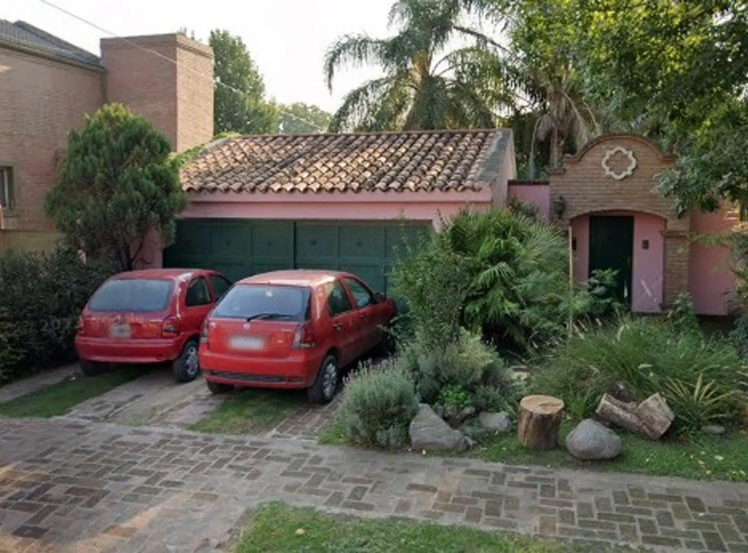 VENTA CASA 4 DORMITORIOS B° ARGUELLO. ZONA NORTE 4