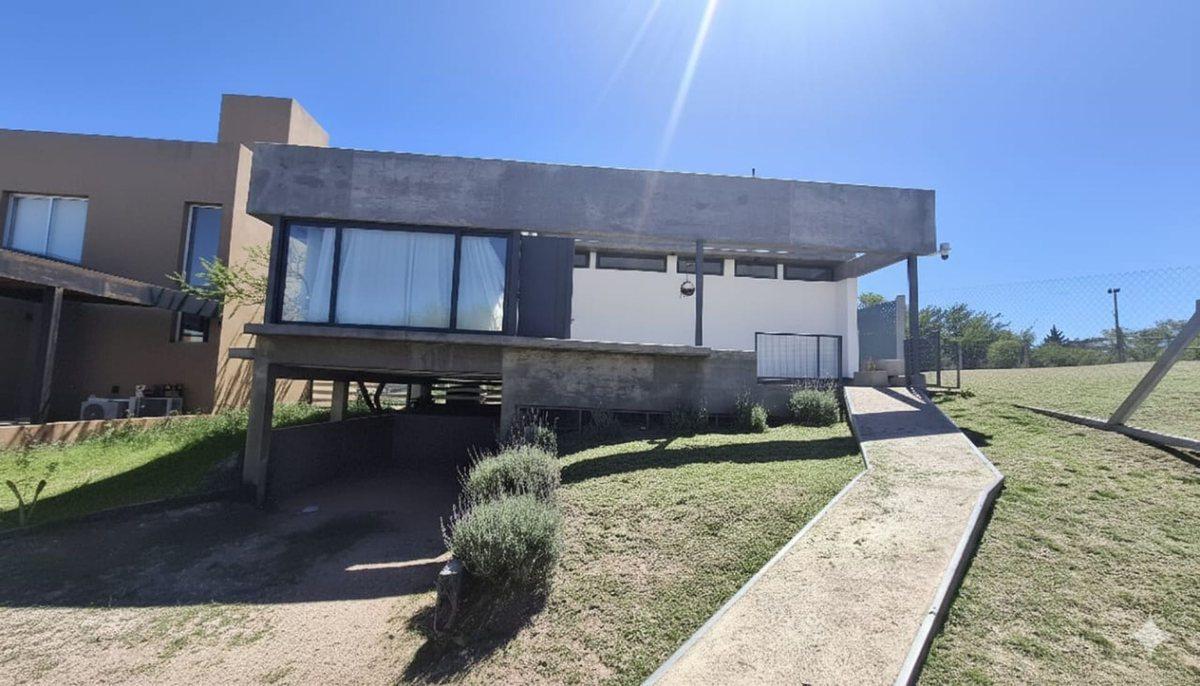 VENTA CASA  LAS CAÑITAS MALAGUEÑO