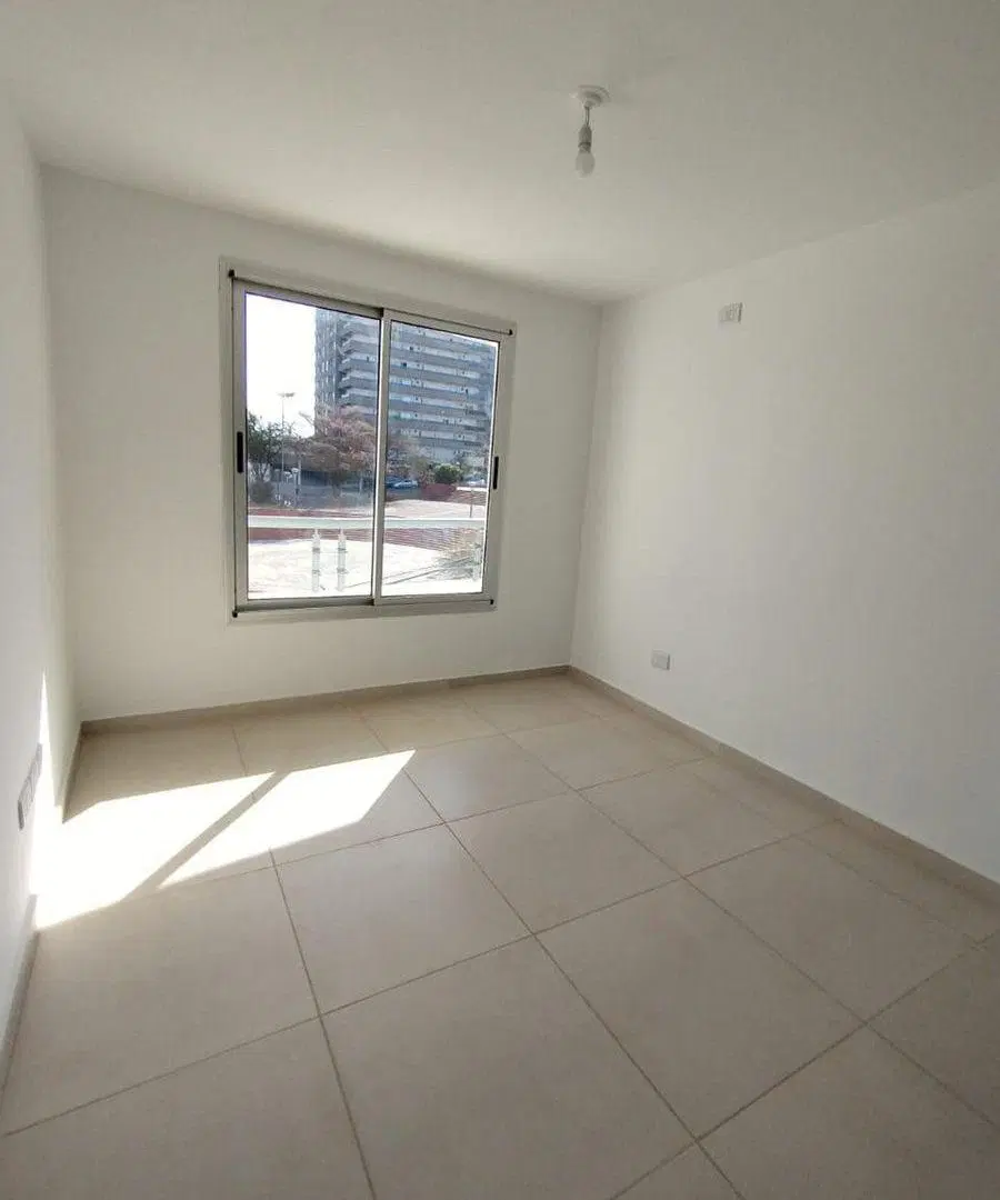 Venta depto 1 dorm frente con balcon 1E 3