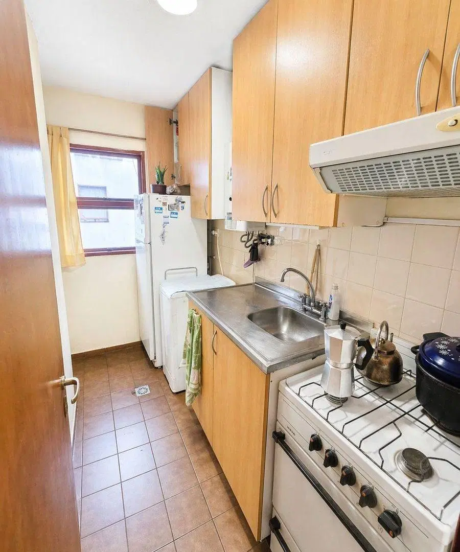 DEPTO 2 DORM CON BALCÓN EN COMPLEJO B° LAS PALMAS 2