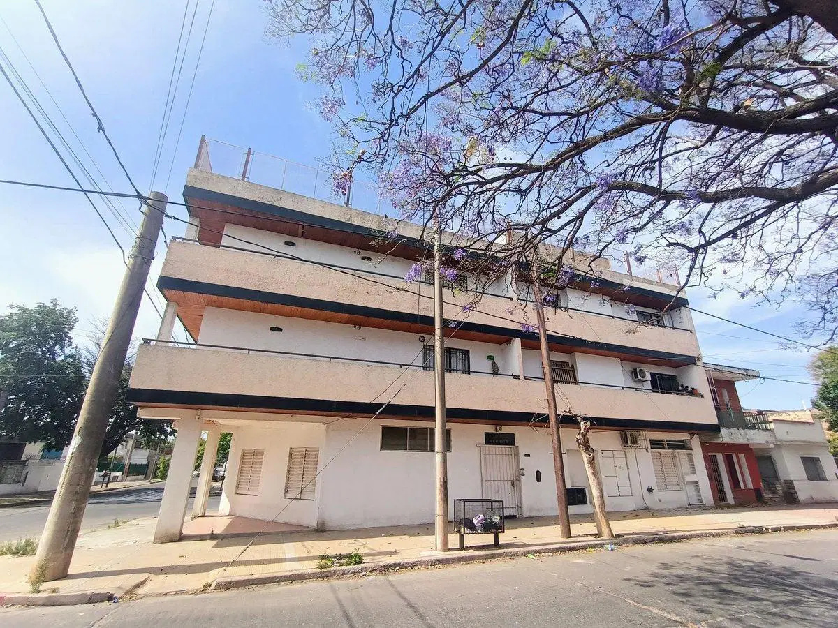 VENTA COMPLEJO DE 12 DEPTOS. EXCELENTE INVERSORES! 2