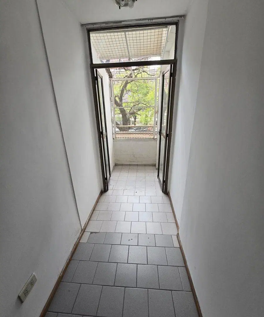 VENTA DEPARTAMENTO 1 DORM. CON BALCON EN ALBERDI 5