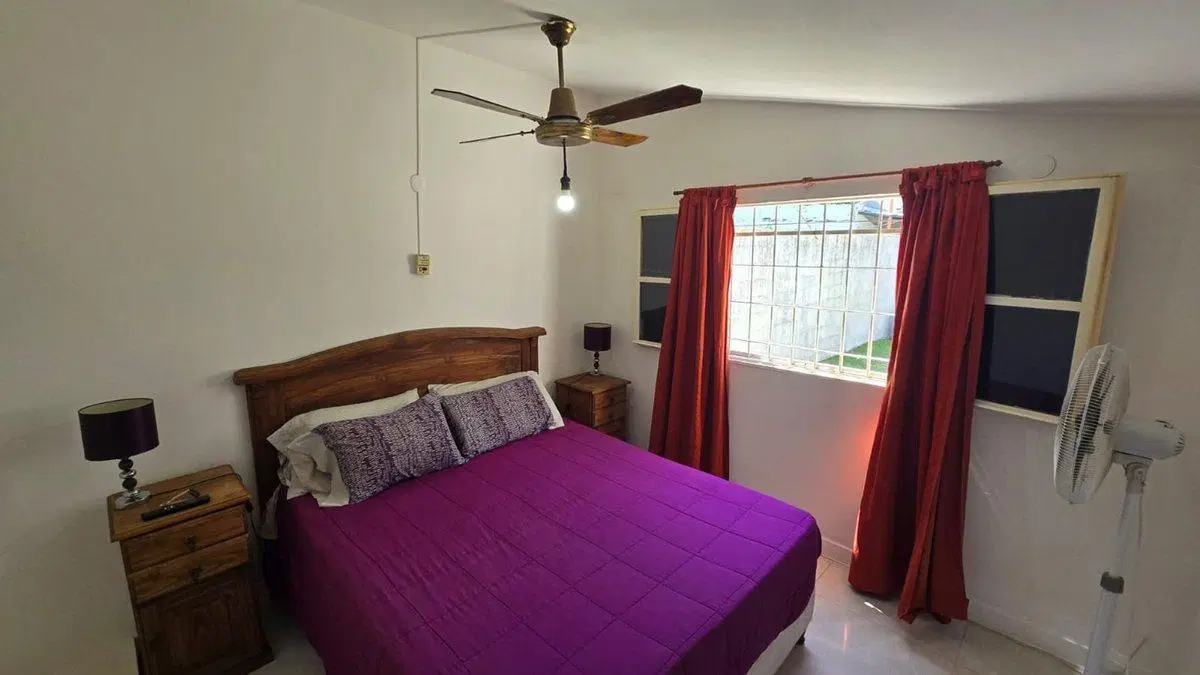 VENTA HERMOSA CASA 3 D EN B° 20 DE JUNIO 3