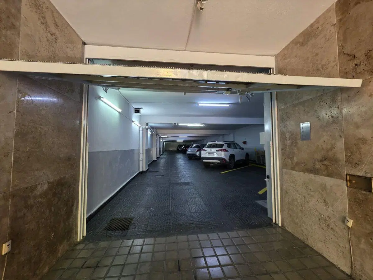 VENTA DEPARTAMENTO PISO CON COCHERA - CATEGORIA 5