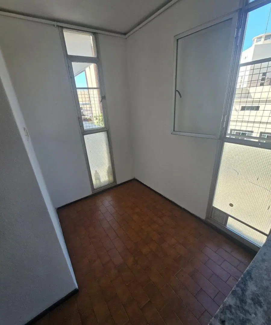 VENTA DEPARTAMENTO 2 DORM. Y 2 BALCONES EN ALBERDI 4