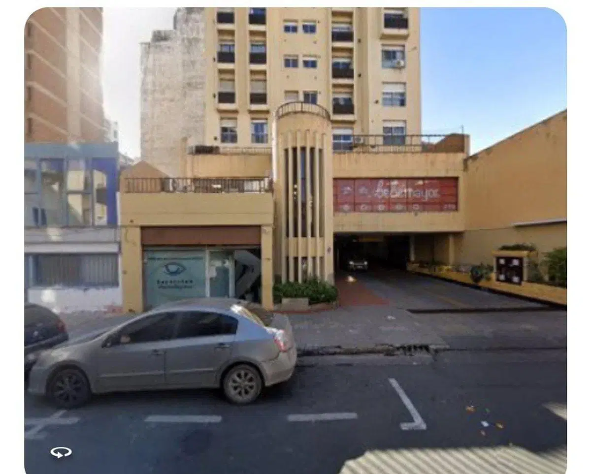 Cochera Pleno Centro Cordoba! 3
