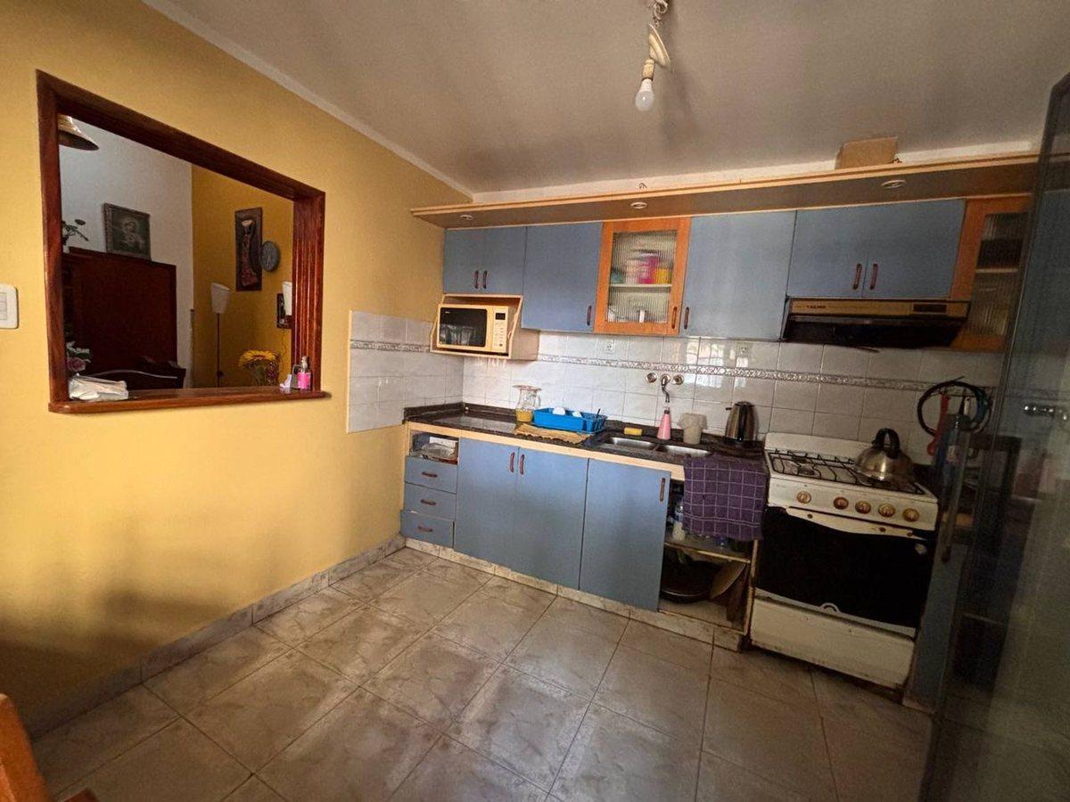 Foto de CASA 3 DORMITORIOS BARRIO SAN SALVADOR, imagen 3