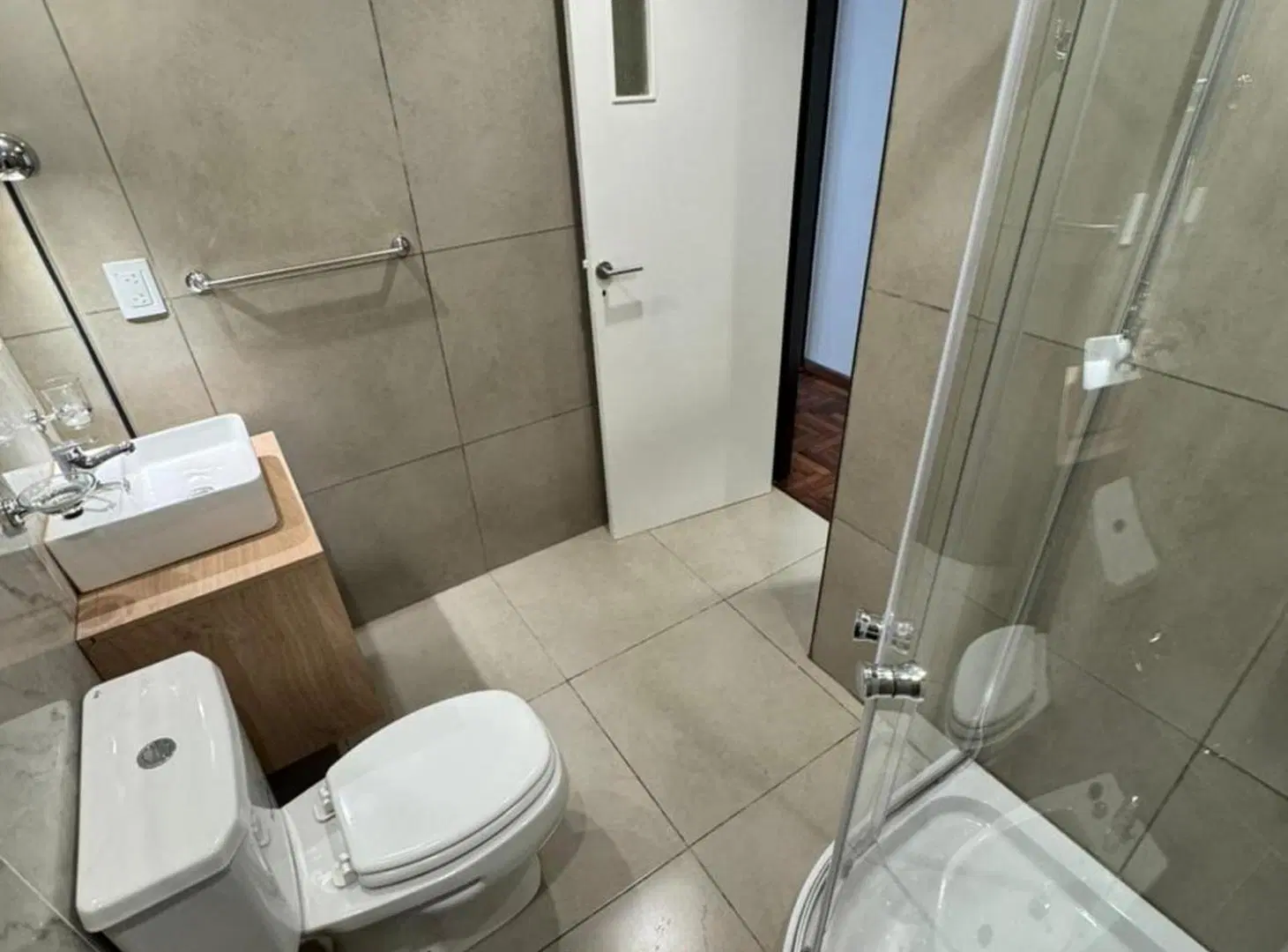 VENTA DEPTO REFACCIONADO 2 DOR CON PATIO CENTRO 2