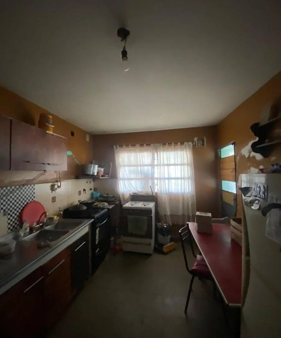 VENTA CASA MÁS DEPTO EN BARRIO MARIANO FRAGUEIRO 2