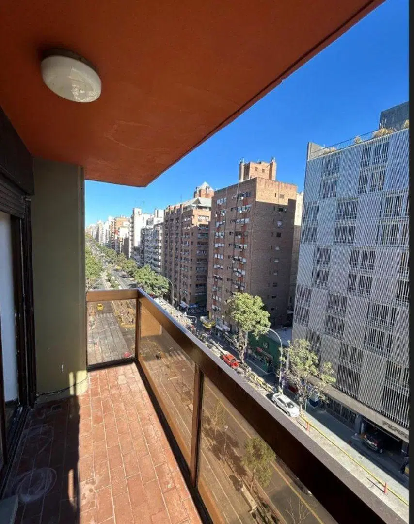 VENTA DEPARTAMENTO 3 DORMITORIOS CENTRO 2
