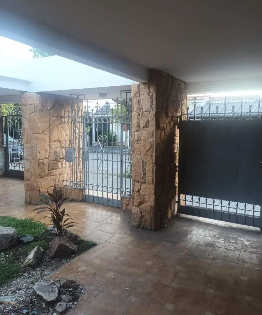 VENTA CASA EN BARRIO MAIPU I SECC. 3