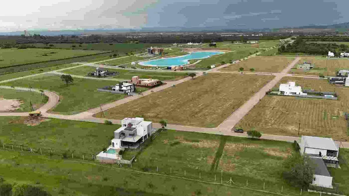 VENTA LOTE EN ACQUAVISTA 2