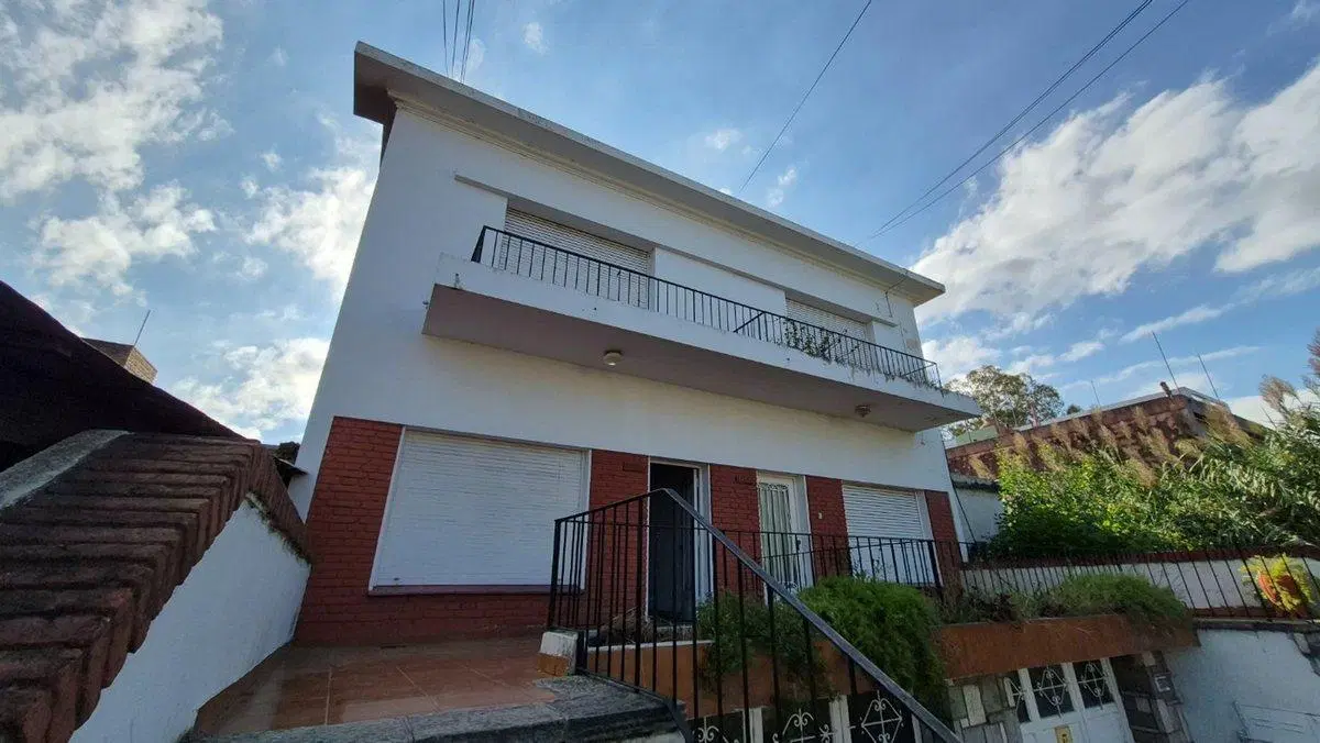 CASA EN VENTA EN ZONA SUR 3