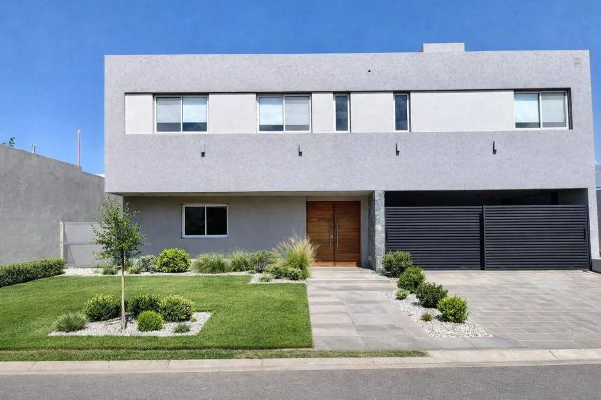 CASA EN VENTA 4 dorm en Las Cañitas Malagueño 4