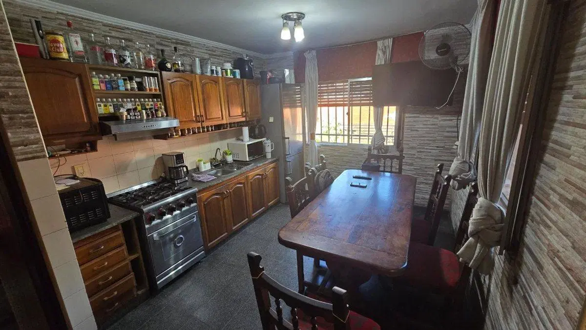 APTA CRED BNA VENTA CASA DE 3 D EN VILLA ARGENTINA 5