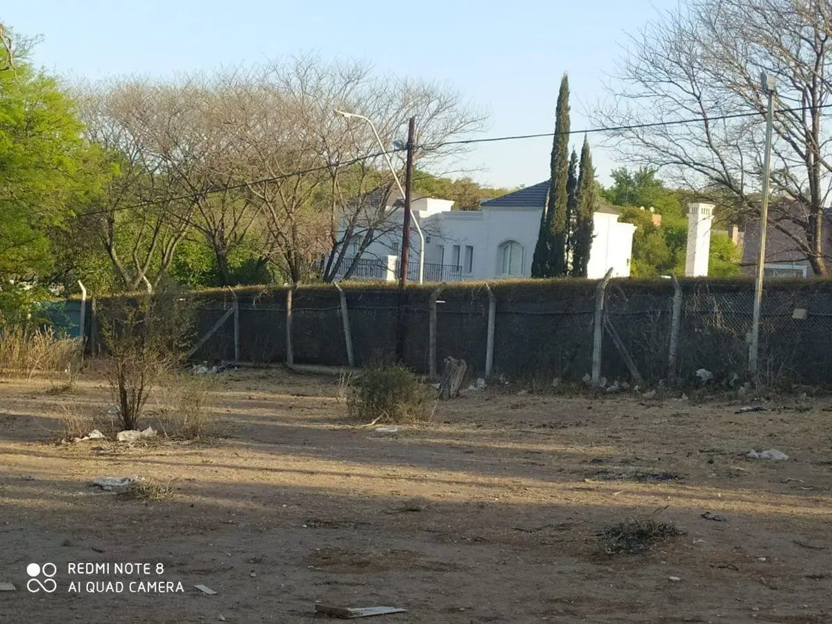 Oportunidad de Inversión!! Terreno en Va. Warcalde 5