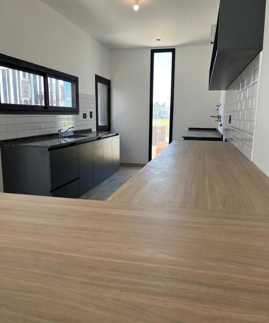 Foto de VENTA CASA EN CUESTAS DE MANANTIALES MZA 89 LOTE 5, imagen 5