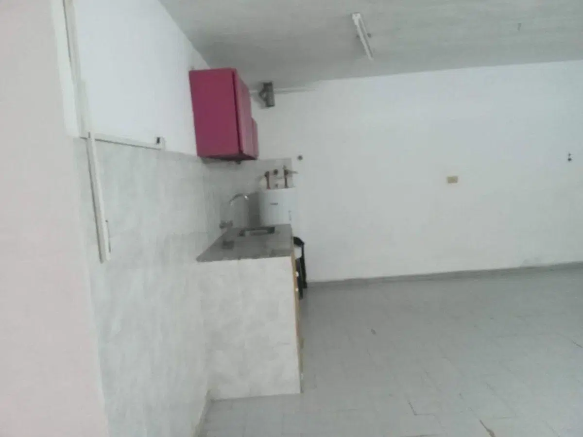 VENDE GALPON EN ALTO ALBERDI 4
