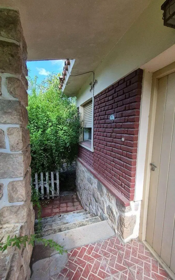 VENTA CASA EN LA FALDA 2