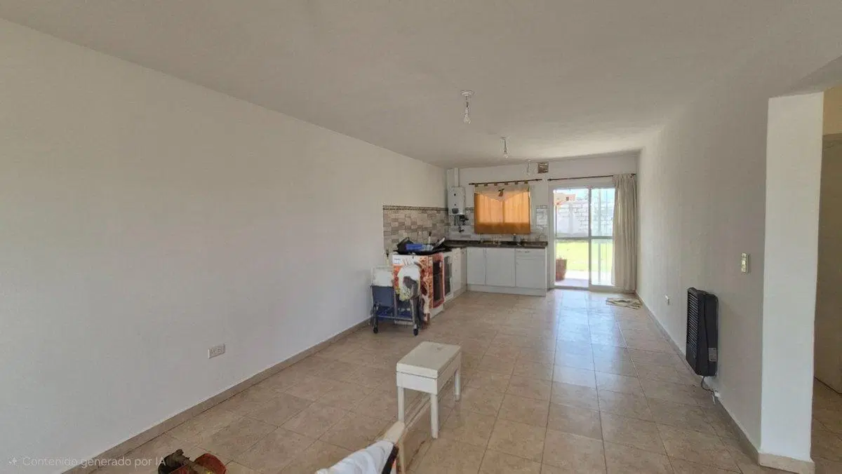 VENTA CASA 2 DORMITORIOS ARGUELLO NORTE 2