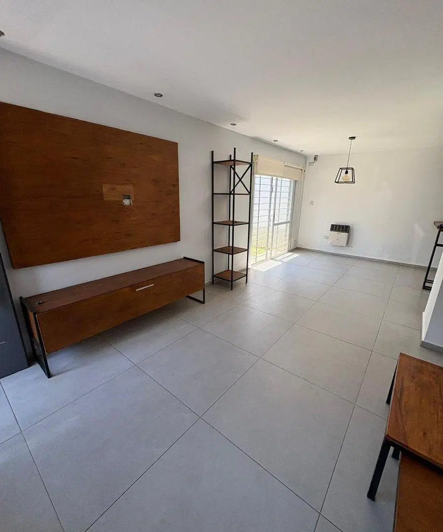 Venta duplex Quebrada de las Rosas 5